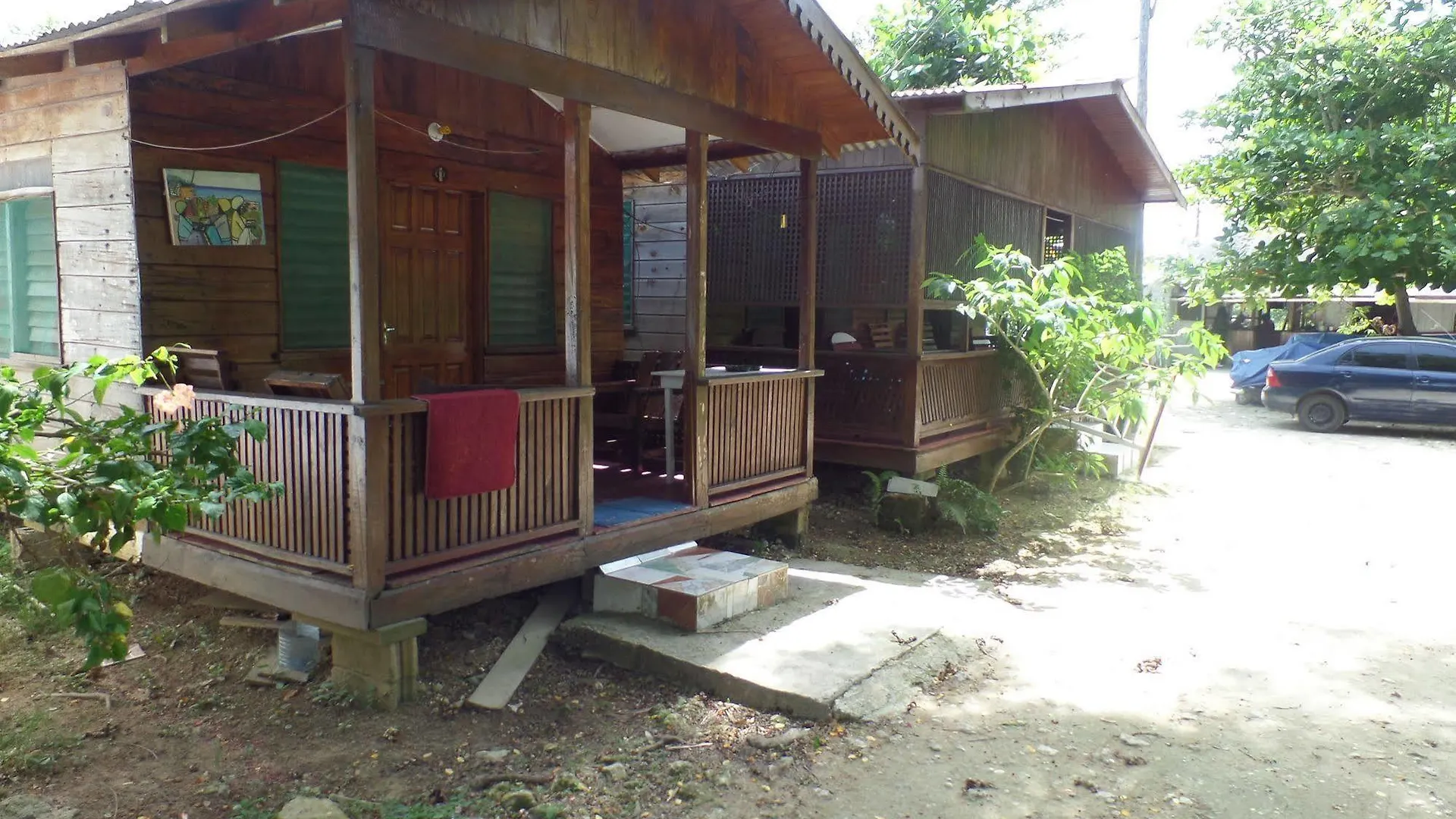 Beach Road Cottages At Jah Bs Negril Hotel