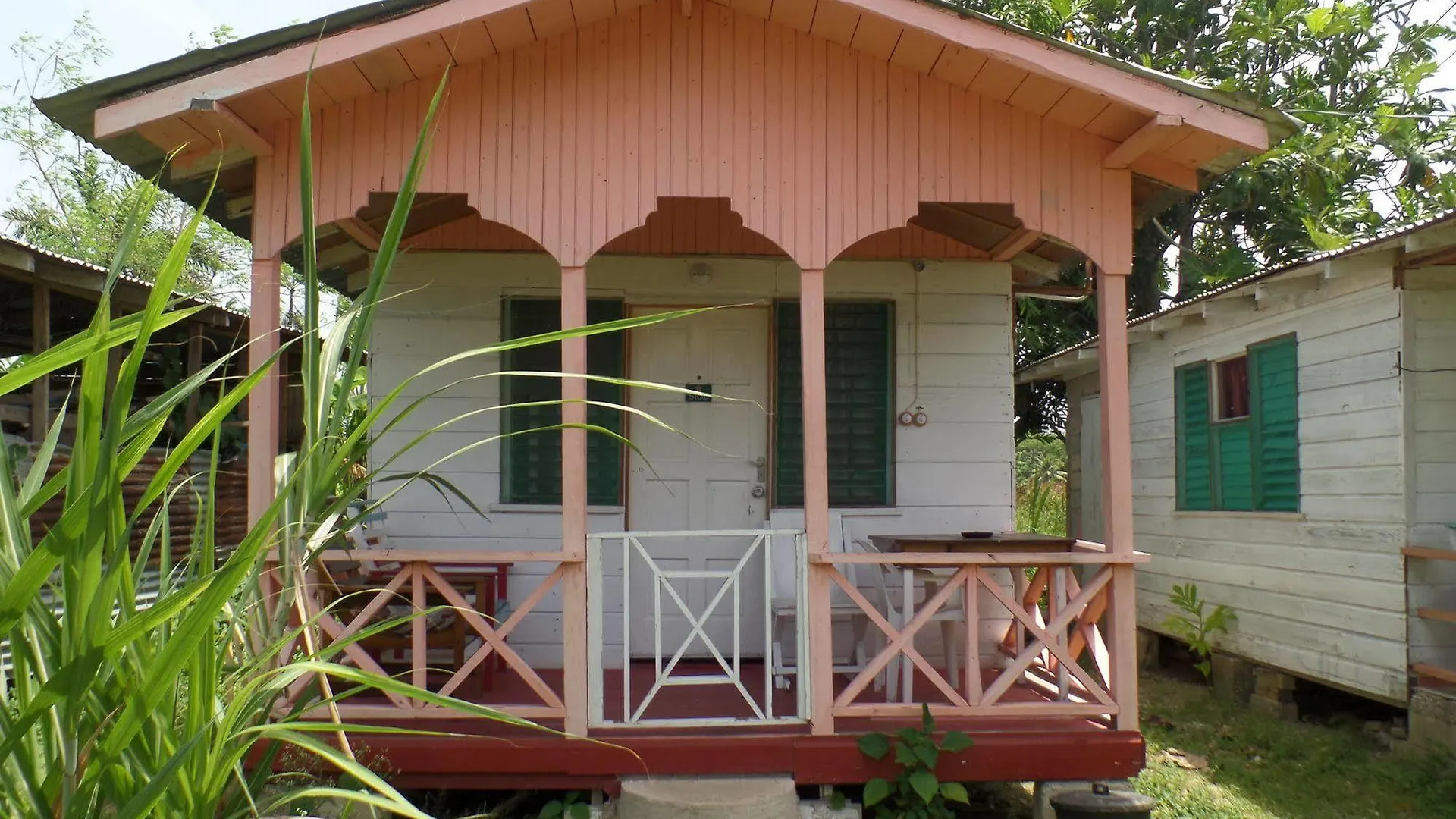 Beach Road Cottages At Jah Bs Negril